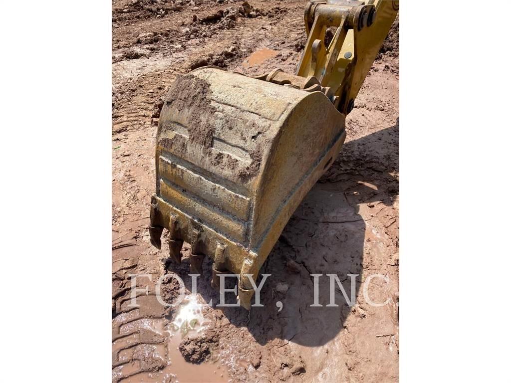 CAT 420F2IT Товарач със заден ексватор