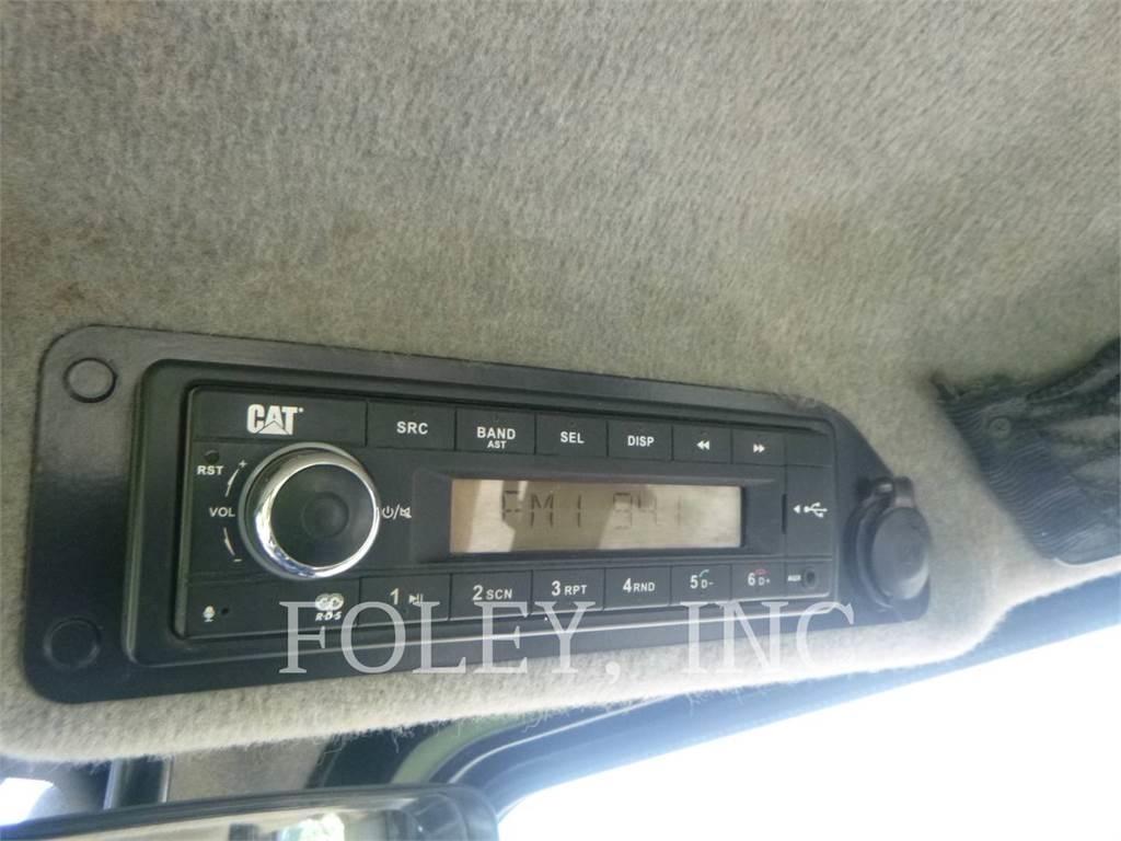 CAT 420F2IT Товарач със заден ексватор
