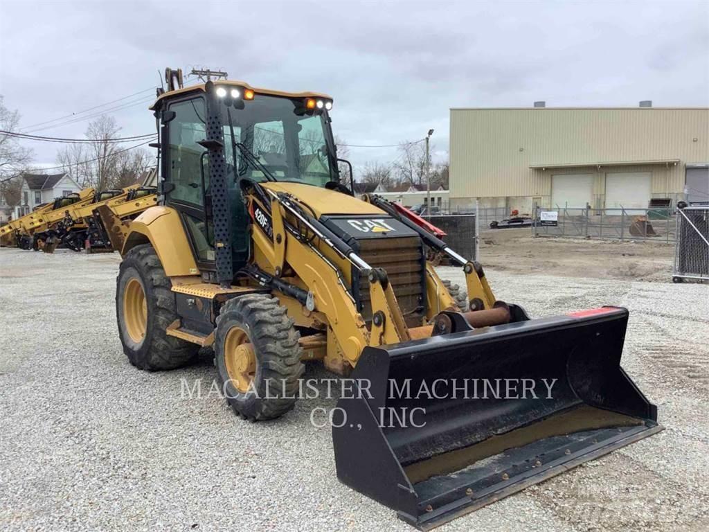 CAT 420F2IT Товарач със заден ексватор