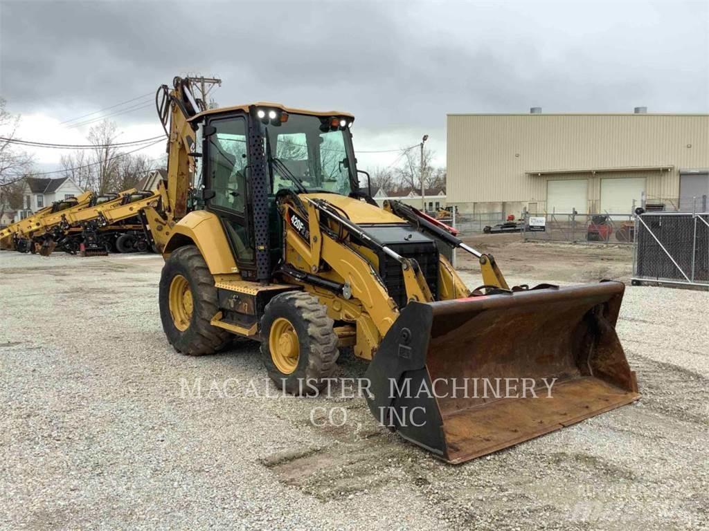 CAT 420F2IT Товарач със заден ексватор