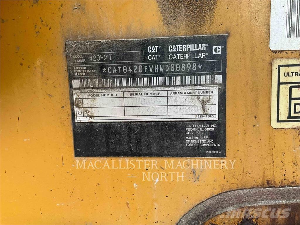 CAT 420F2IT APR Товарач със заден ексватор