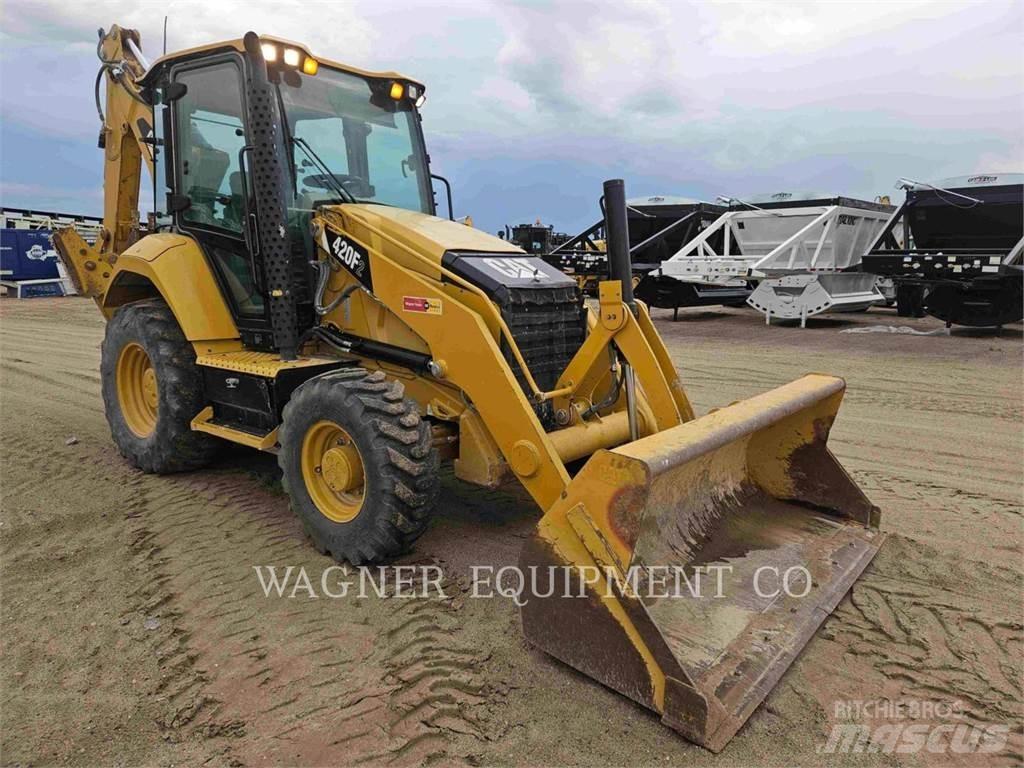 CAT 420F2ST Товарач със заден ексватор