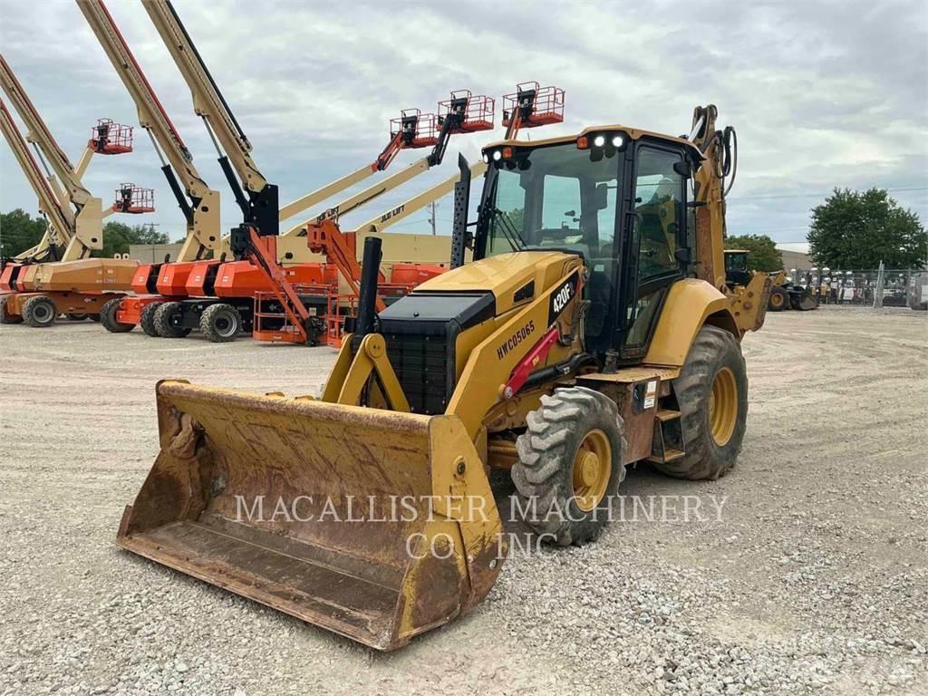 CAT 420F2ST Товарач със заден ексватор