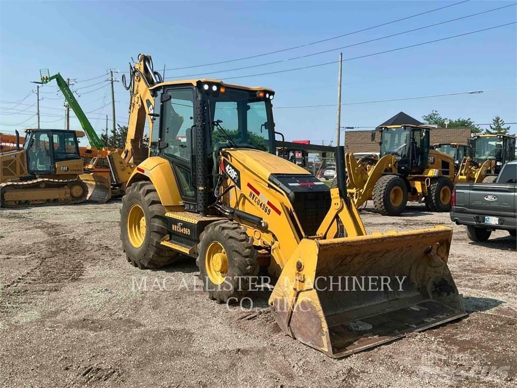 CAT 420F2ST Товарач със заден ексватор
