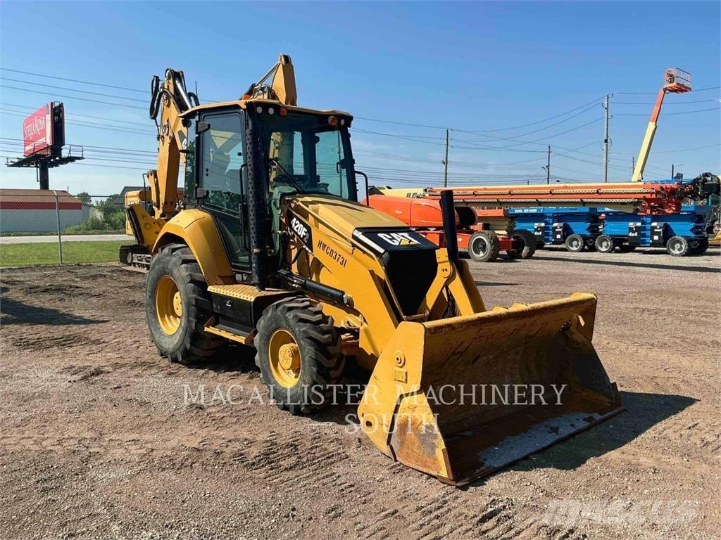 CAT 420F2ST Товарач със заден ексватор