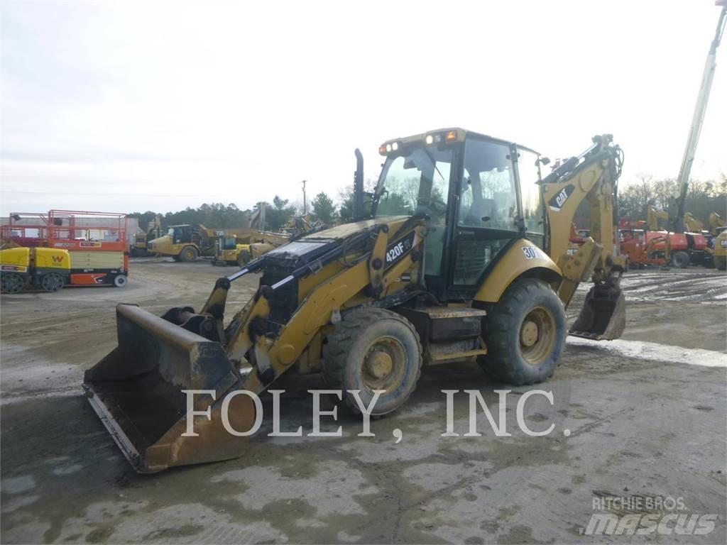 CAT 420FIT Товарач със заден ексватор
