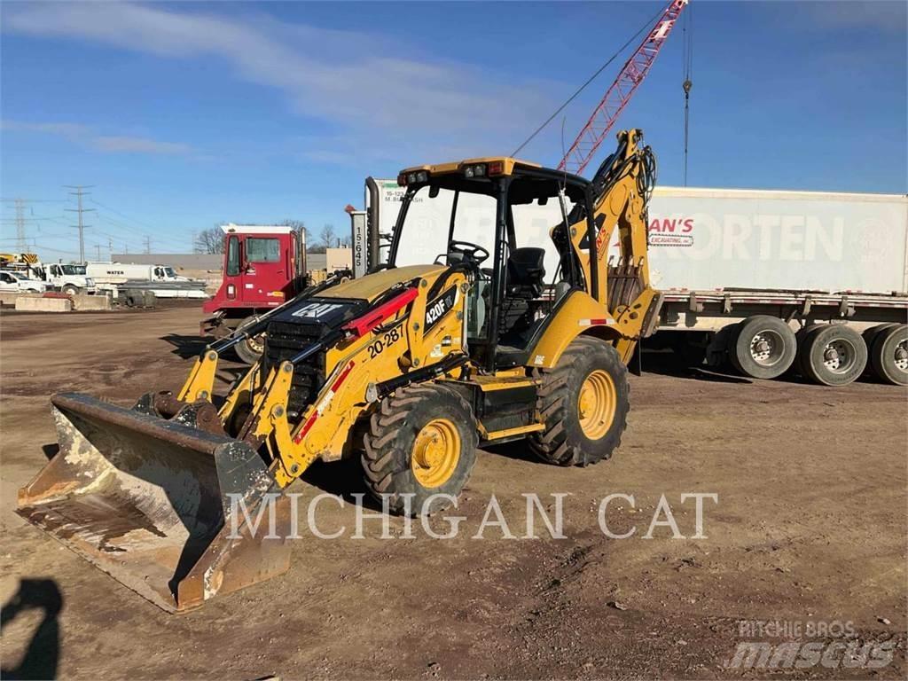 CAT 420FIT A Товарач със заден ексватор