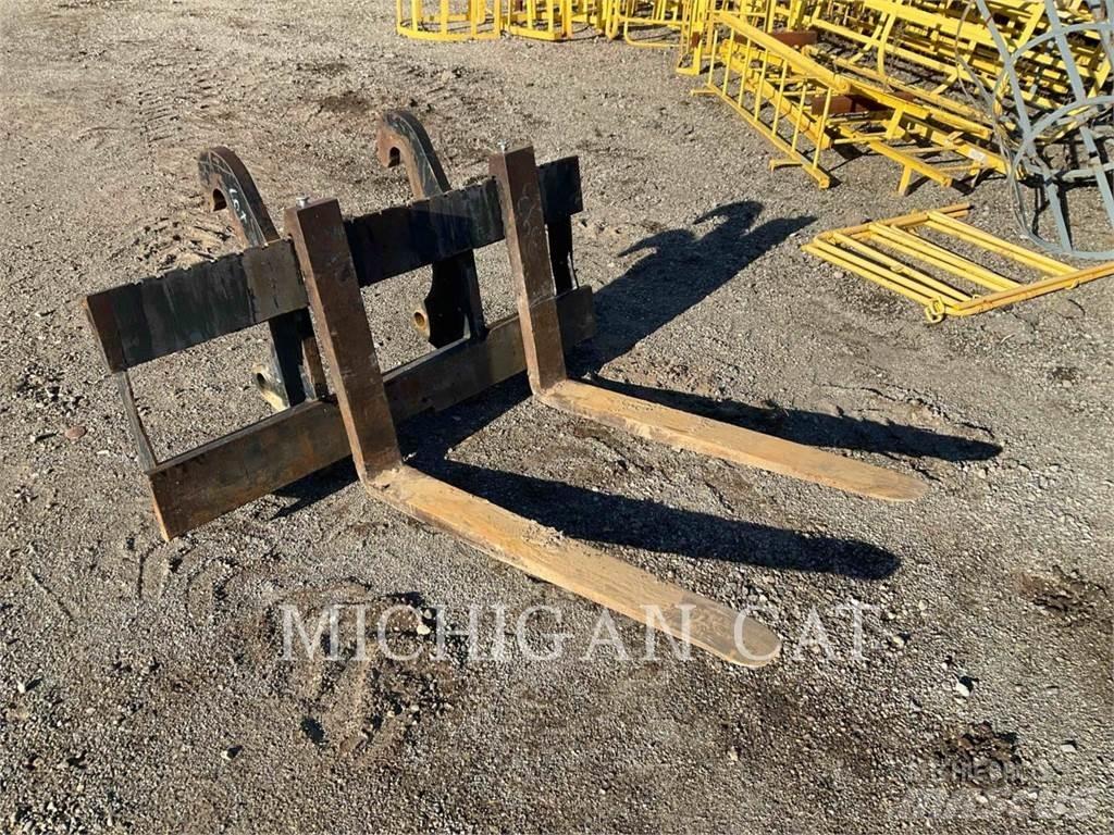CAT 420FIT A Товарач със заден ексватор