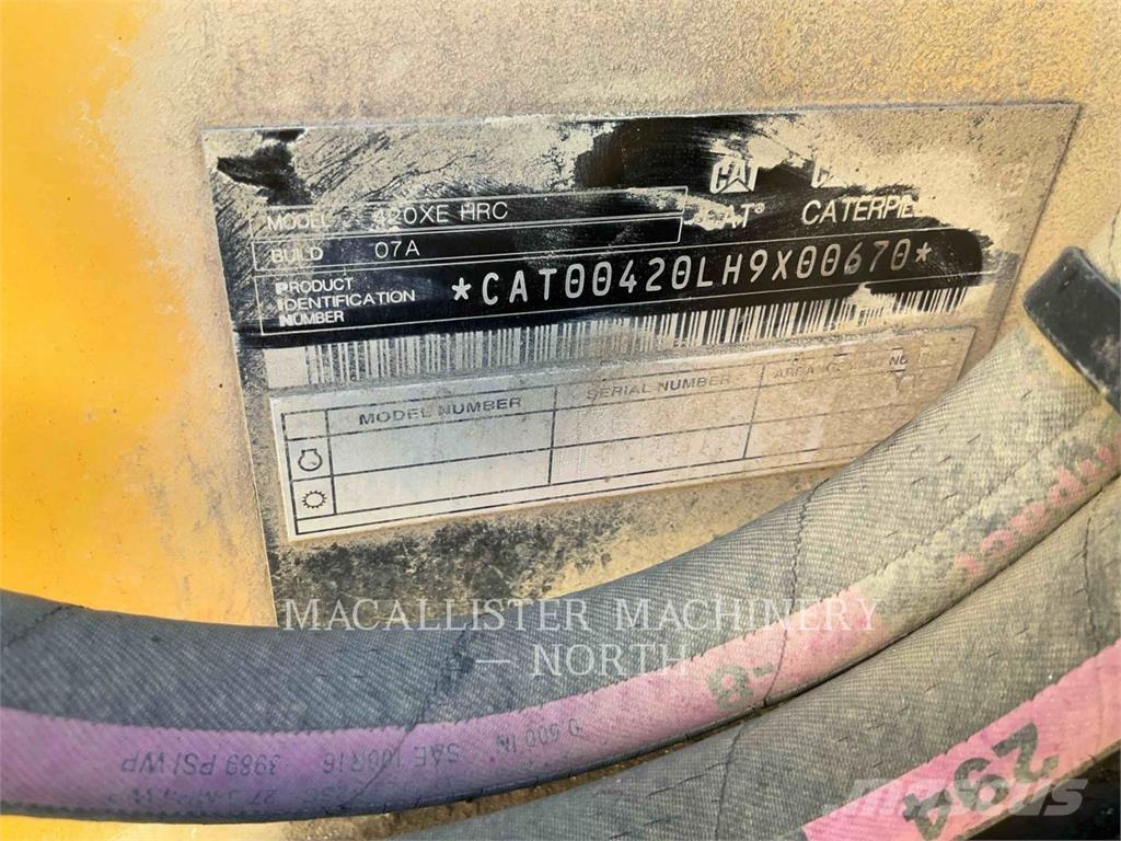 CAT 420XE APRQ Товарач със заден ексватор