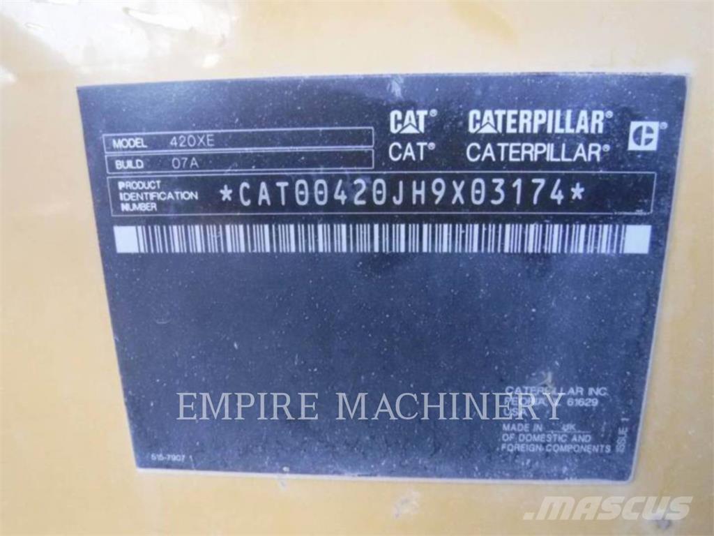 CAT 420XE4ECIP Товарач със заден ексватор