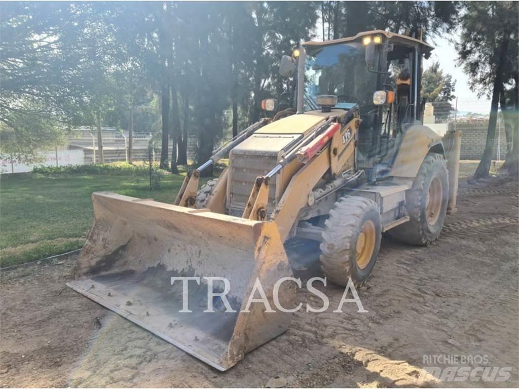 CAT 426 Товарач със заден ексватор