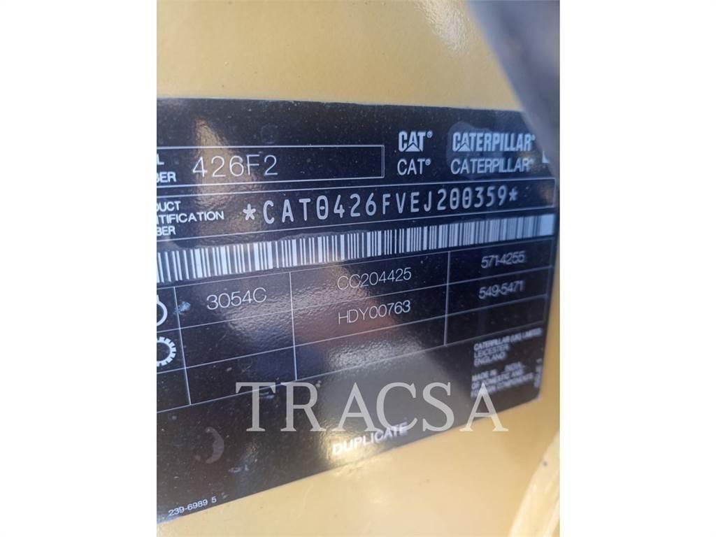 CAT 426 F 2 Товарач със заден ексватор