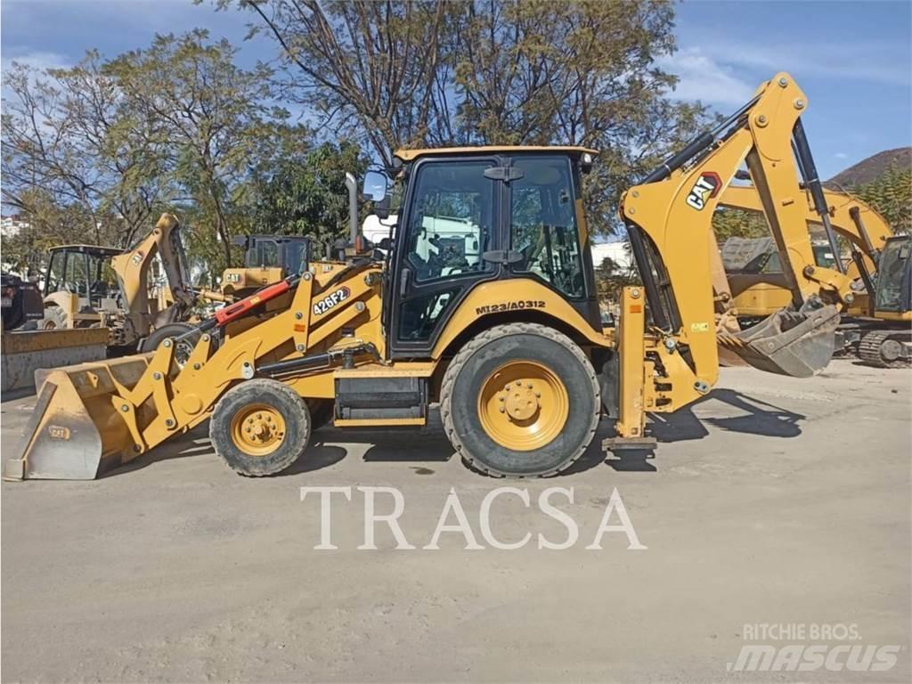 CAT 426 F 2 Товарач със заден ексватор