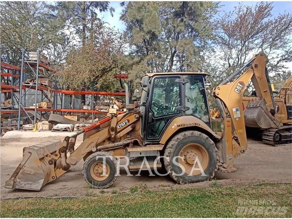 CAT 426F2 Товарач със заден ексватор