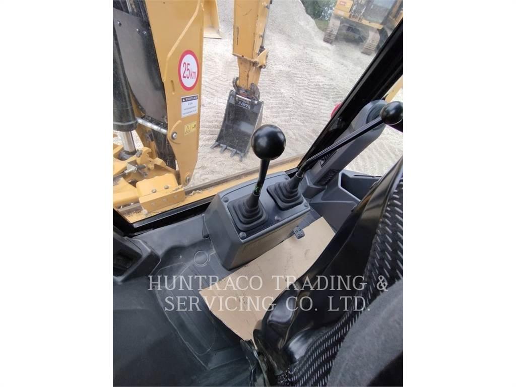 CAT 428-07 Товарач със заден ексватор