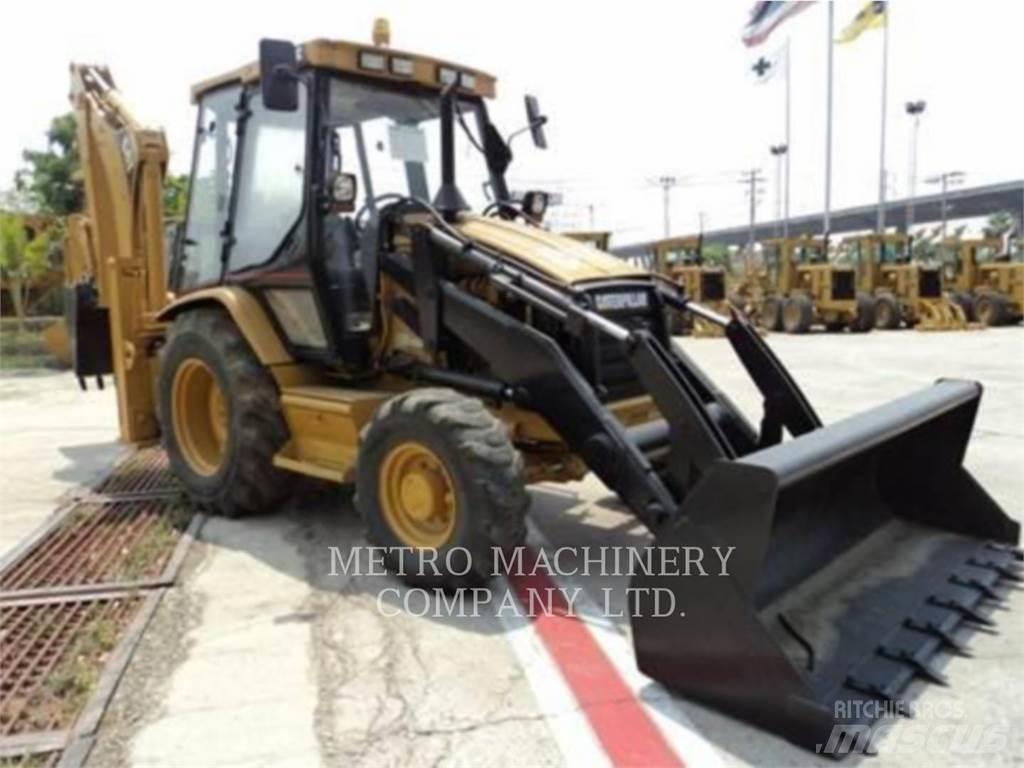 CAT 428C Товарач със заден ексватор