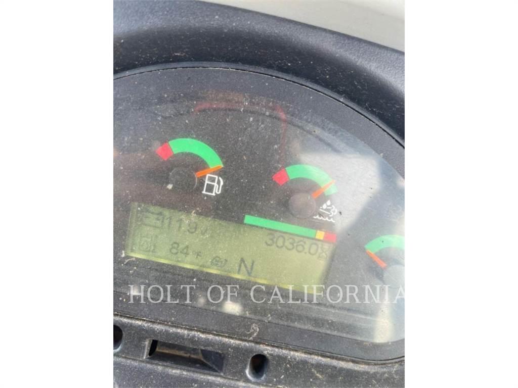 CAT 430 Товарач със заден ексватор