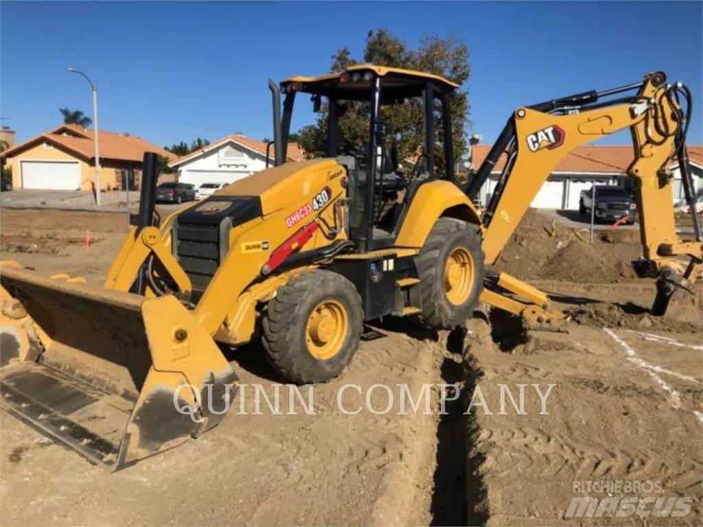CAT 430 Товарач със заден ексватор