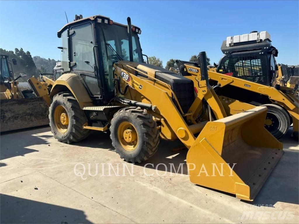 CAT 430 Товарач със заден ексватор