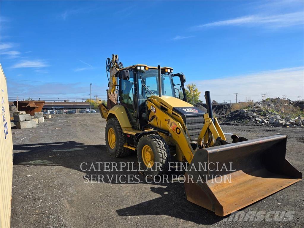 CAT 430 07A Товарач със заден ексватор