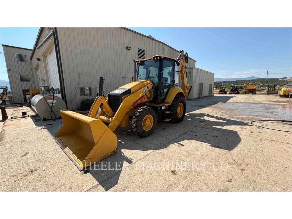 CAT 430 CF Товарач със заден ексватор