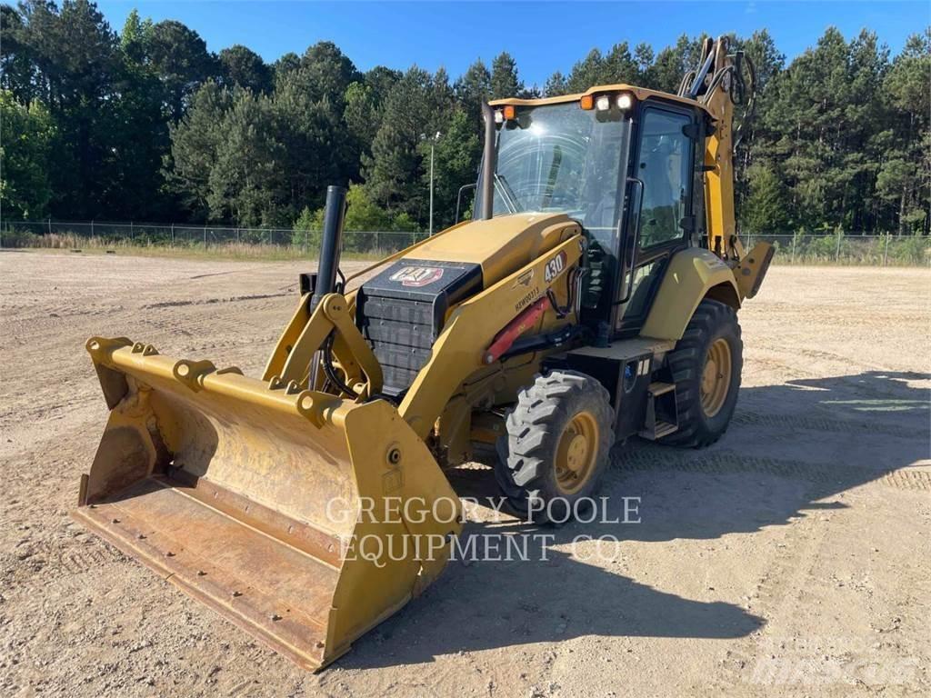 CAT 43007 Товарач със заден ексватор