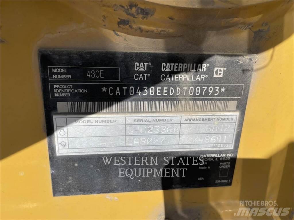 CAT 430E Товарач със заден ексватор