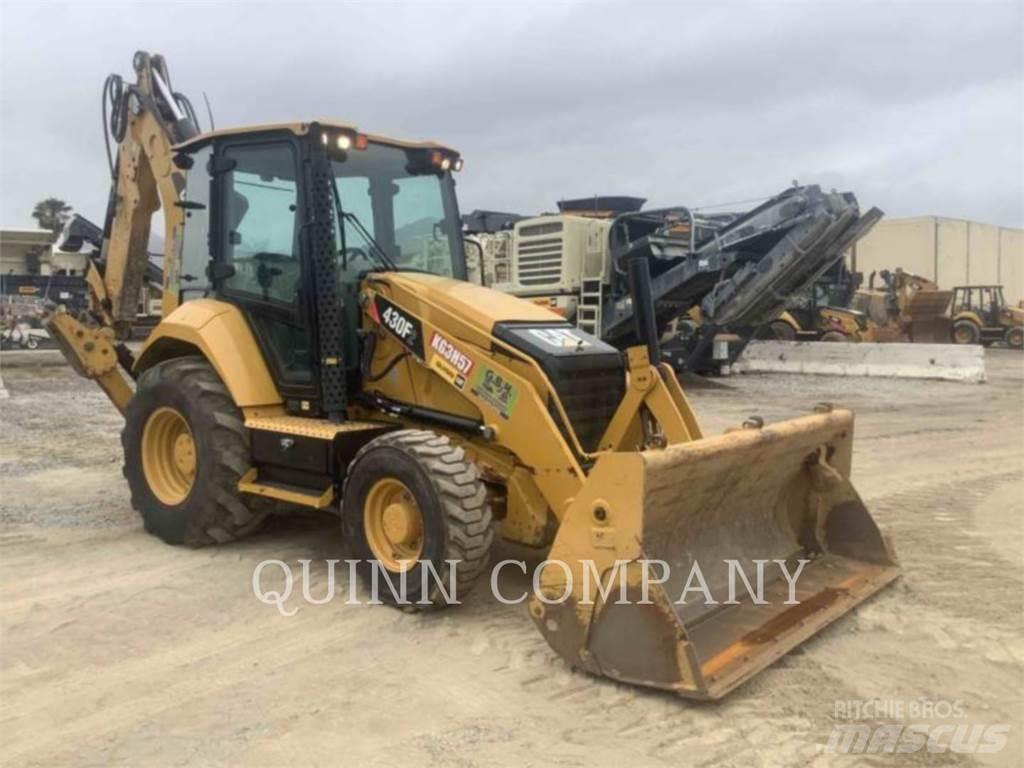 CAT 430F2 Товарач със заден ексватор