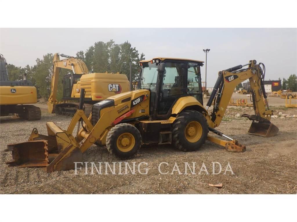 CAT 430F2 Товарач със заден ексватор