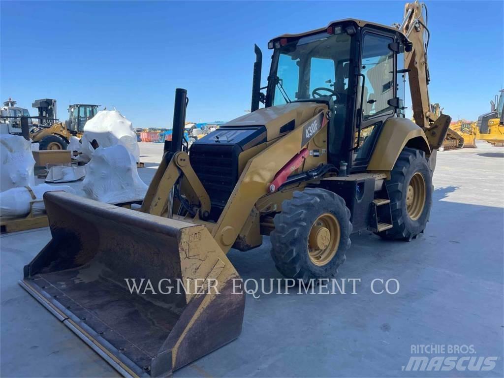 CAT 430F2 4WD Товарач със заден ексватор