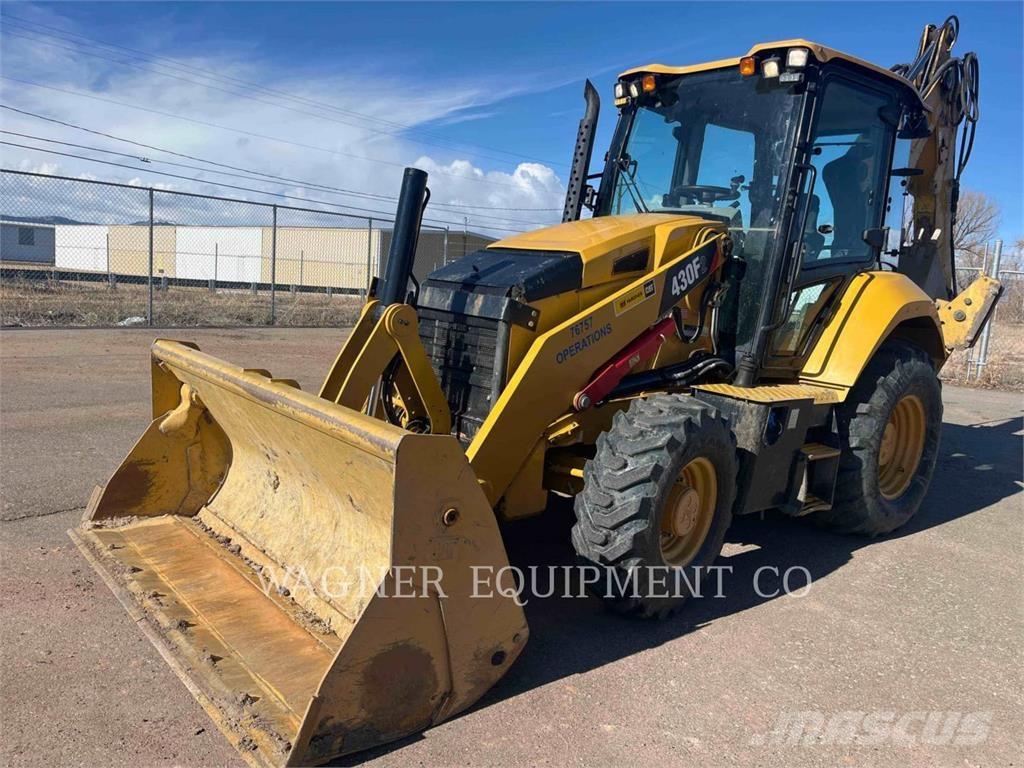 CAT 430F2 4WDE Товарач със заден ексватор