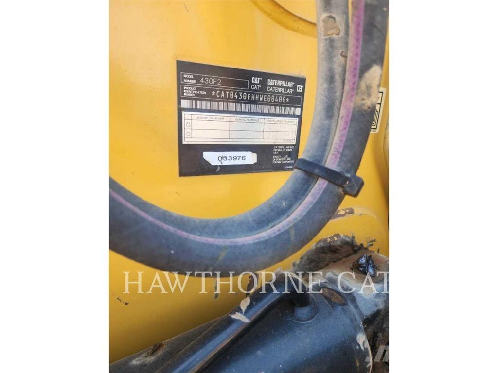 CAT 430F2 CAB Товарач със заден ексватор