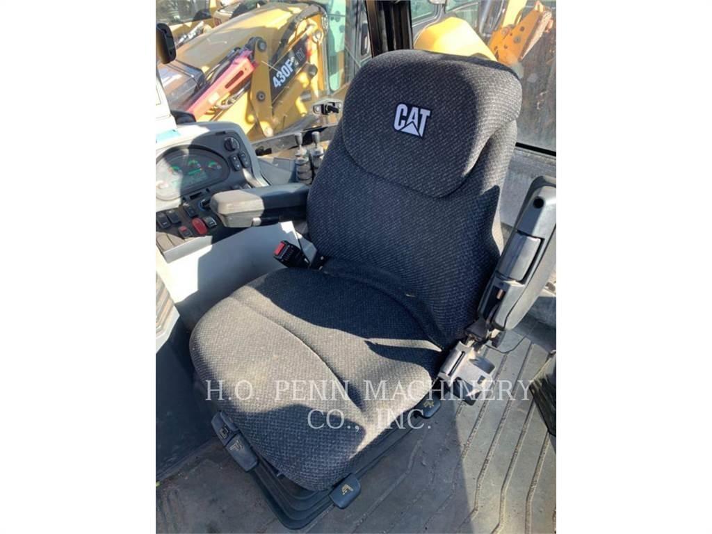 CAT 430F2IT Товарач със заден ексватор