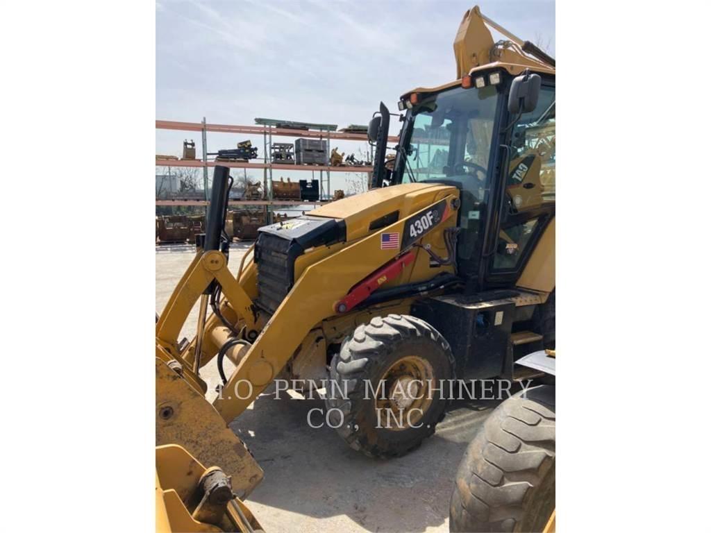 CAT 430F2ST Товарач със заден ексватор