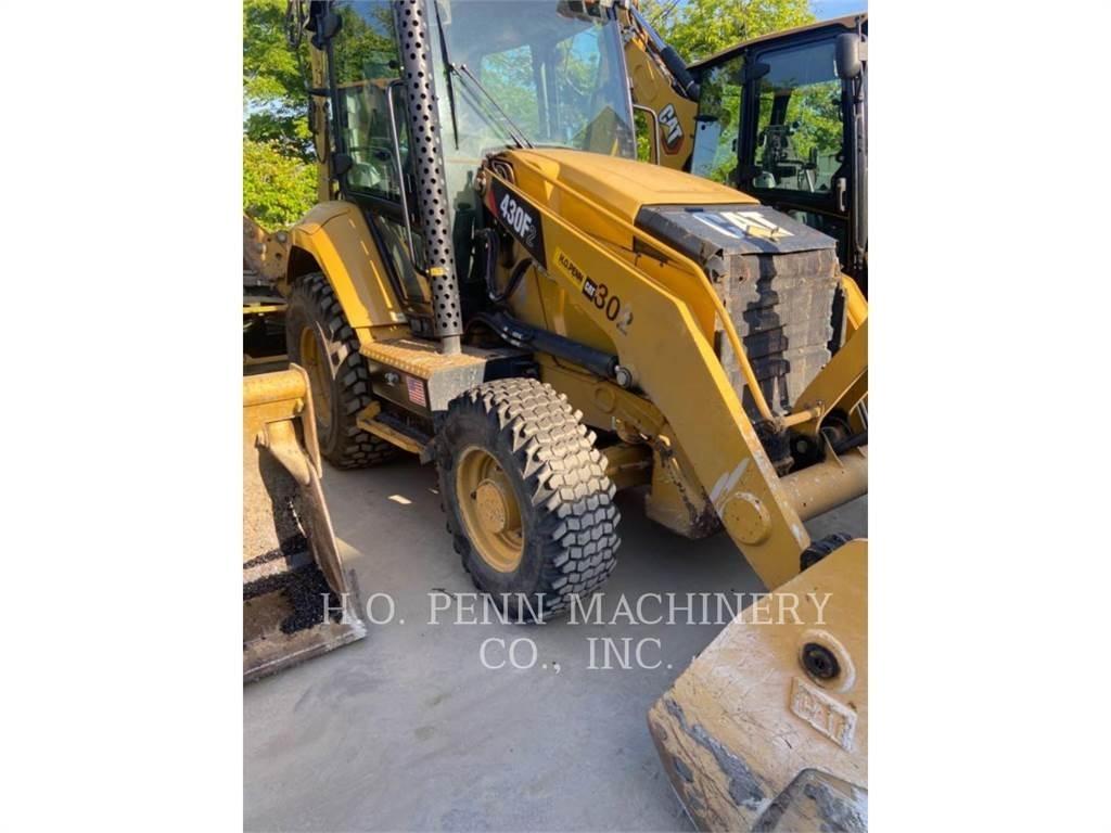CAT 430F2ST Товарач със заден ексватор