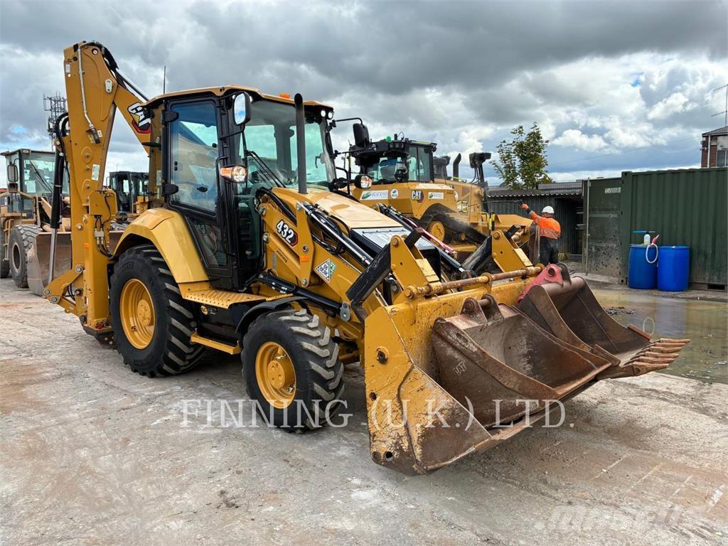 CAT 432 Товарач със заден ексватор