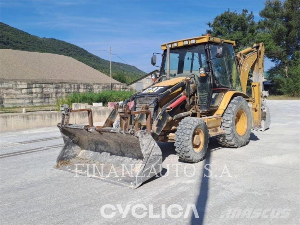 CAT 432DAA Товарач със заден ексватор
