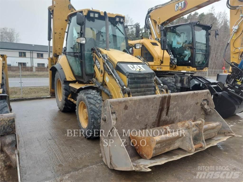 CAT 432F Товарач със заден ексватор