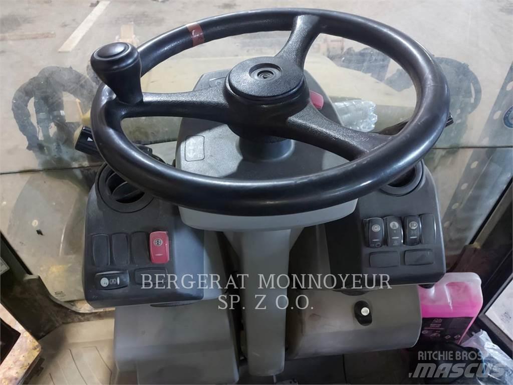CAT 432F Товарач със заден ексватор