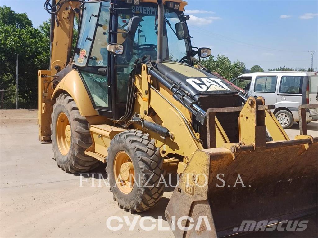 CAT 432F Товарач със заден ексватор