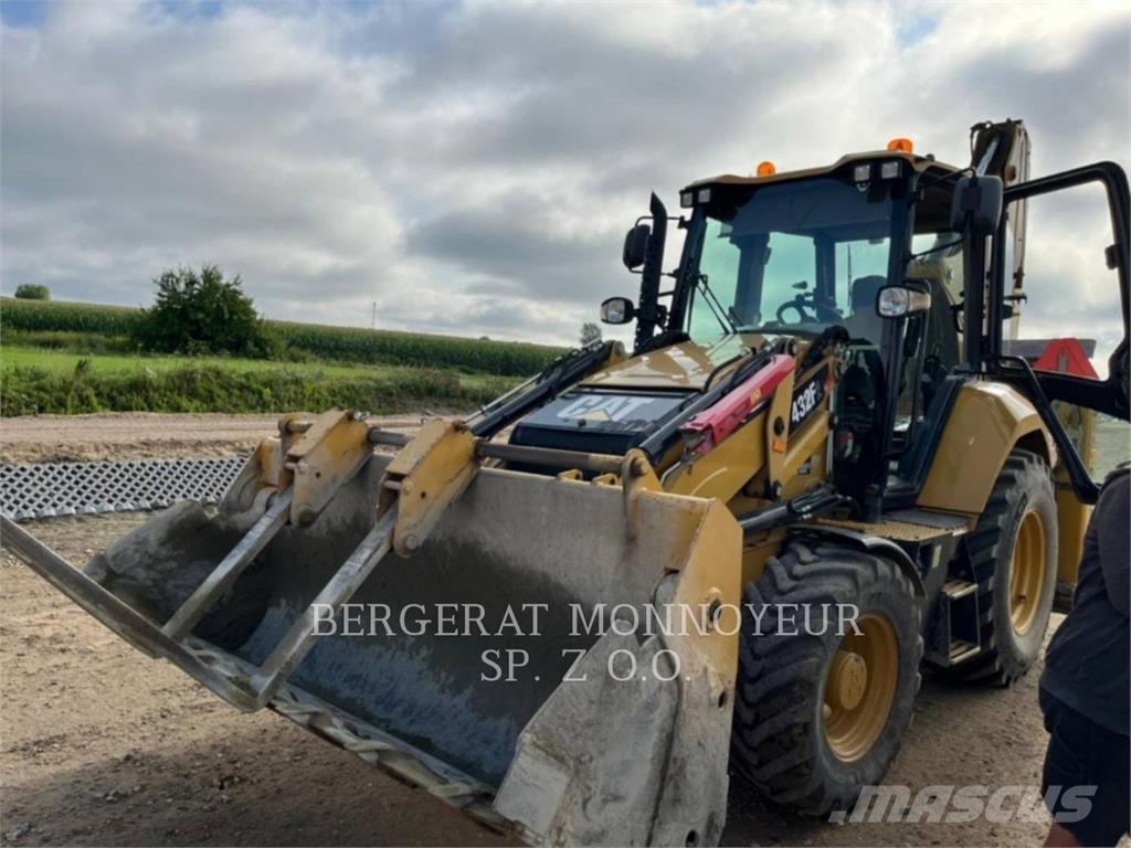 CAT 432F2 Товарач със заден ексватор