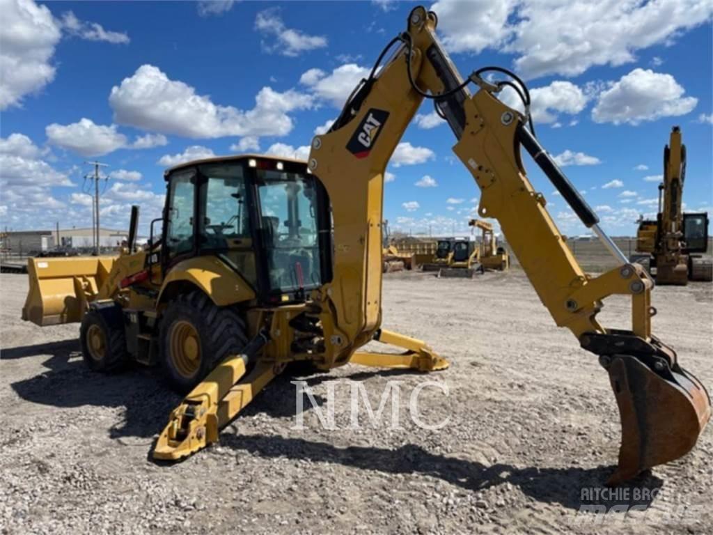 CAT 440 Товарач със заден ексватор