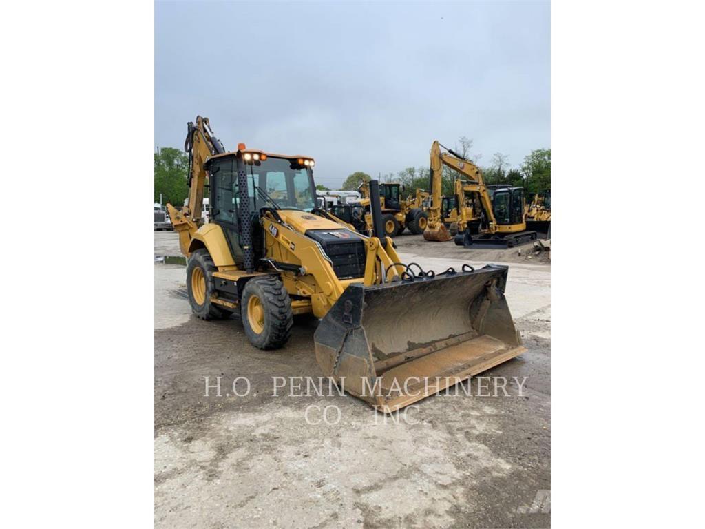 CAT 440-07 Товарач със заден ексватор