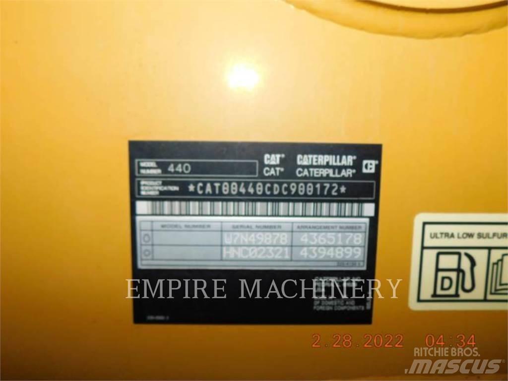 CAT 440-74EOIM Товарач със заден ексватор