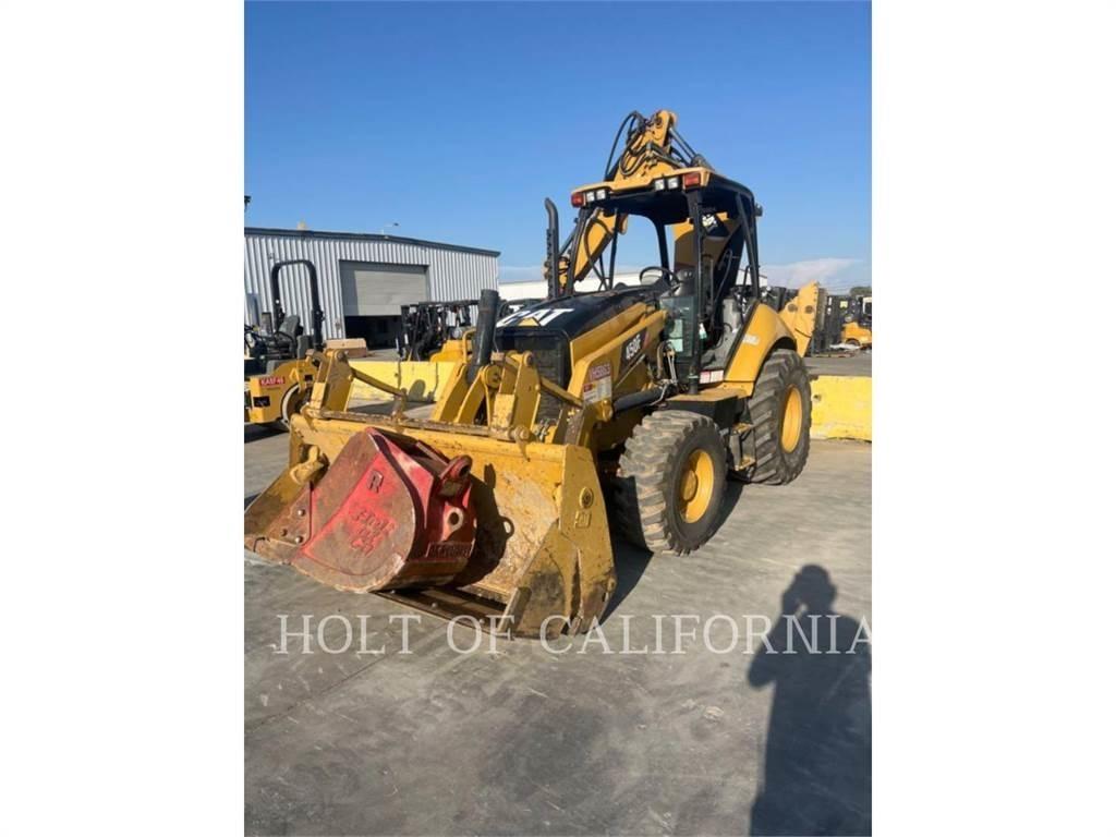 CAT 450 Товарач със заден ексватор