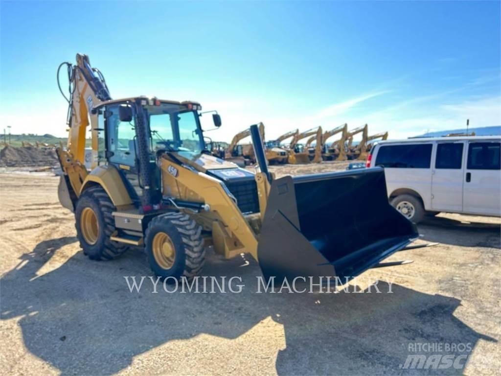 CAT 450 Товарач със заден ексватор
