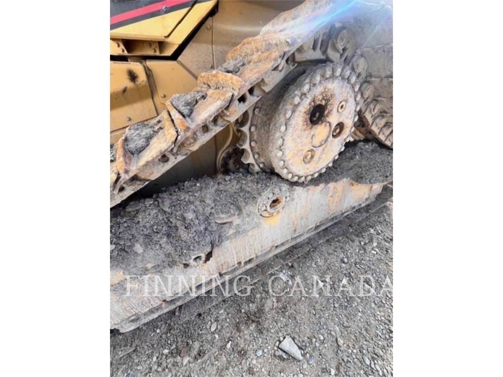 CAT 527 Скидери
