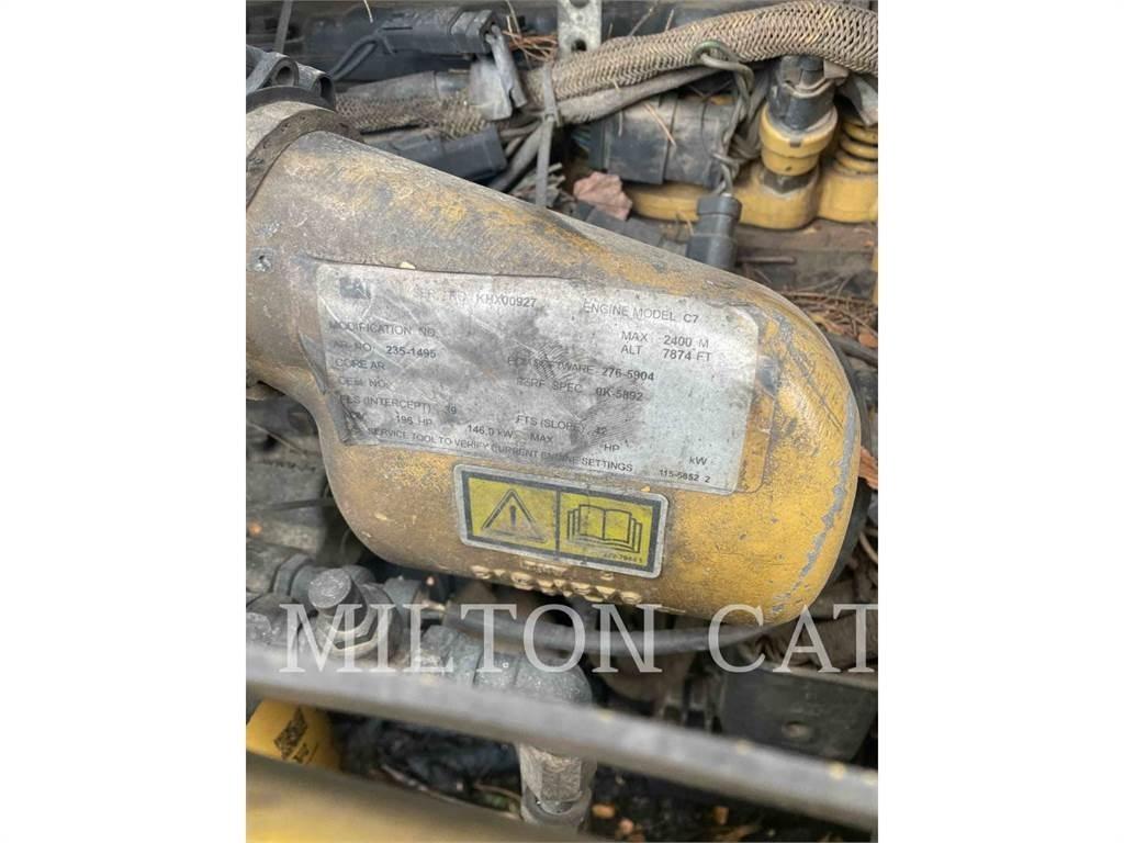 CAT 535C Скидери
