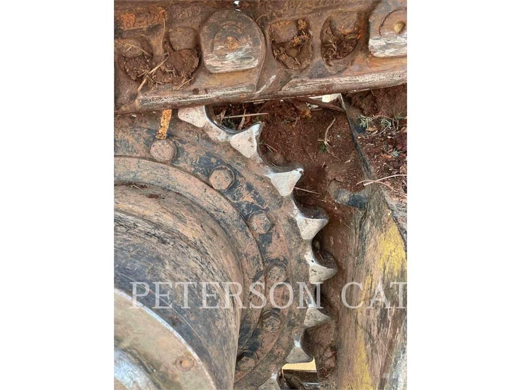 CAT 568 LL Горски събирачи
