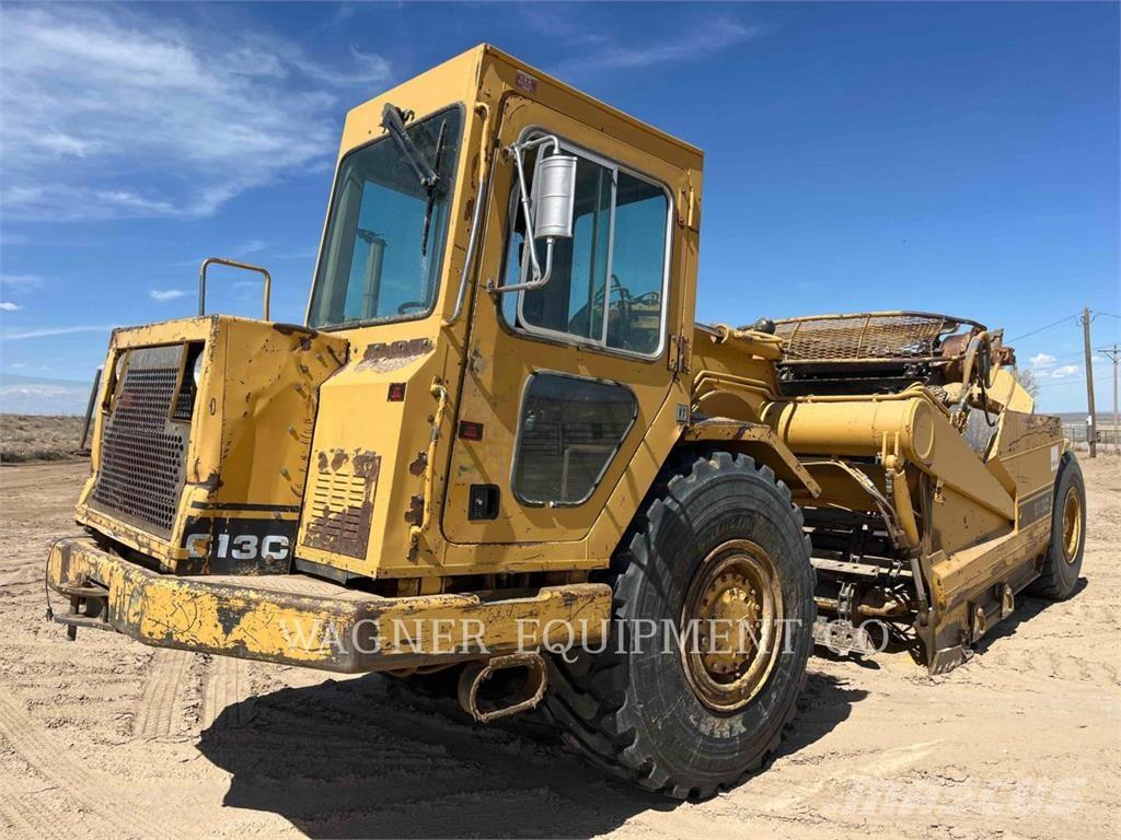 CAT 613C Скрепери
